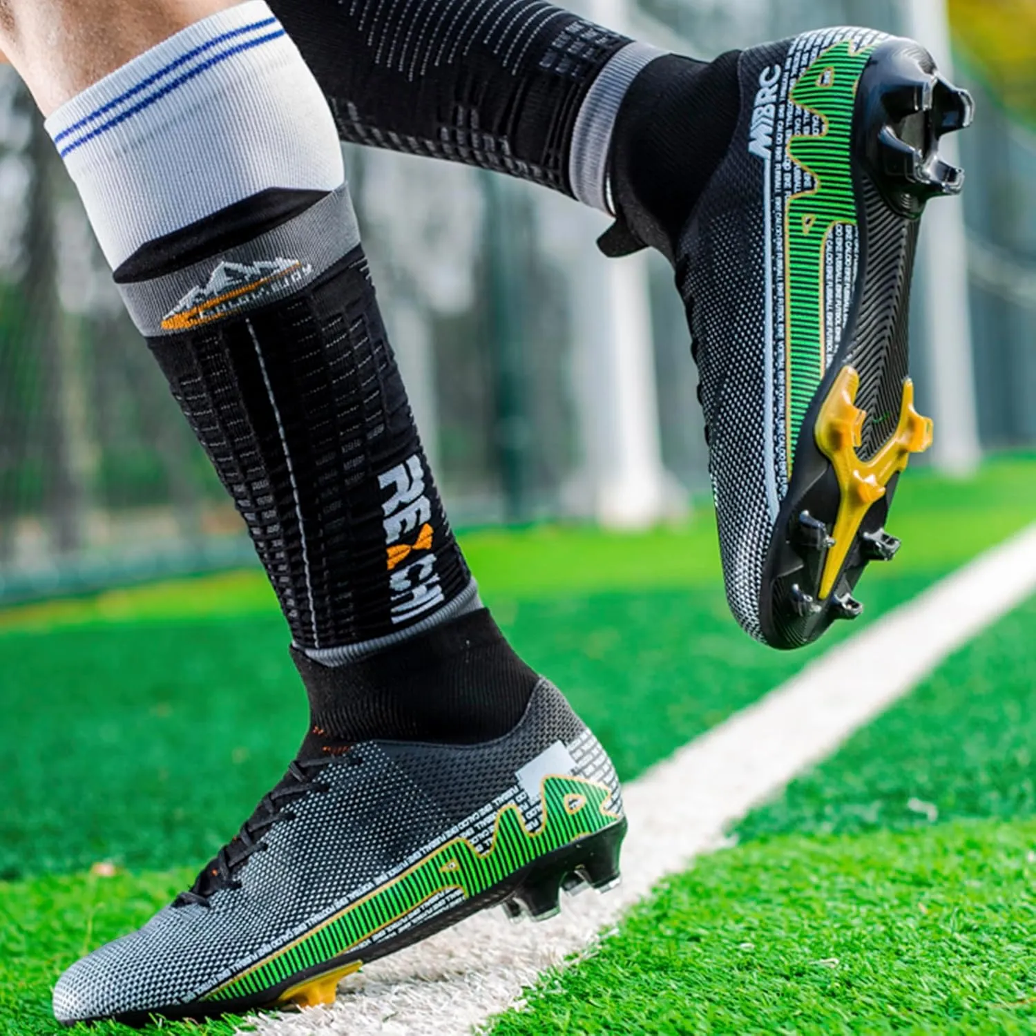 Adult Soccer Cleats Men-High-Tops Slip-On Lace Up Football Shoes for Youth Soccer Shoes Indoor Outdoor AG FG