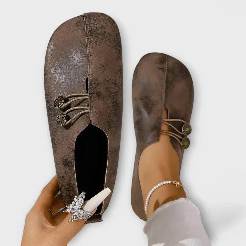 Aliisa™ | Suede loafers that move with you