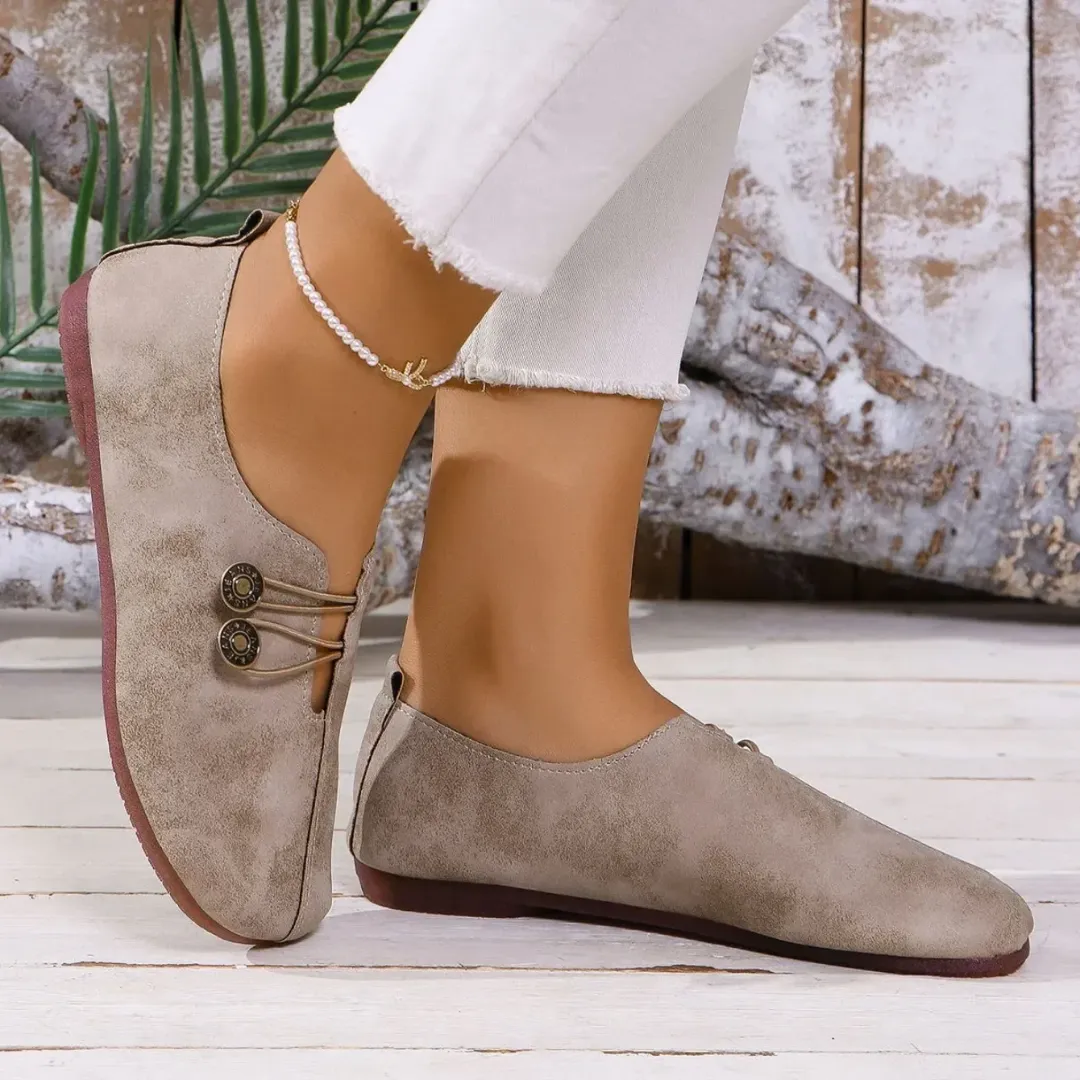 Aliisa™ | Suede loafers that move with you