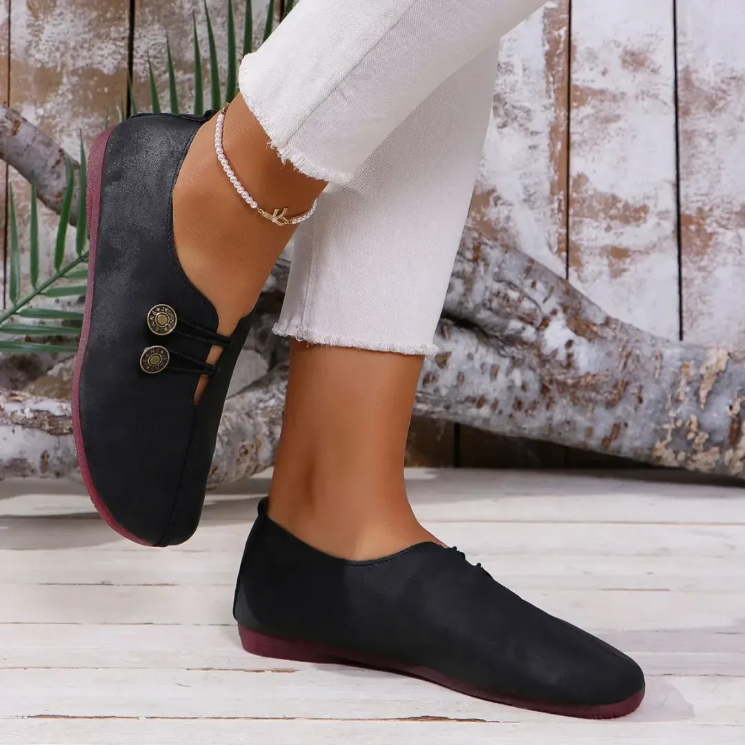 Aliisa™ | Suede loafers that move with you