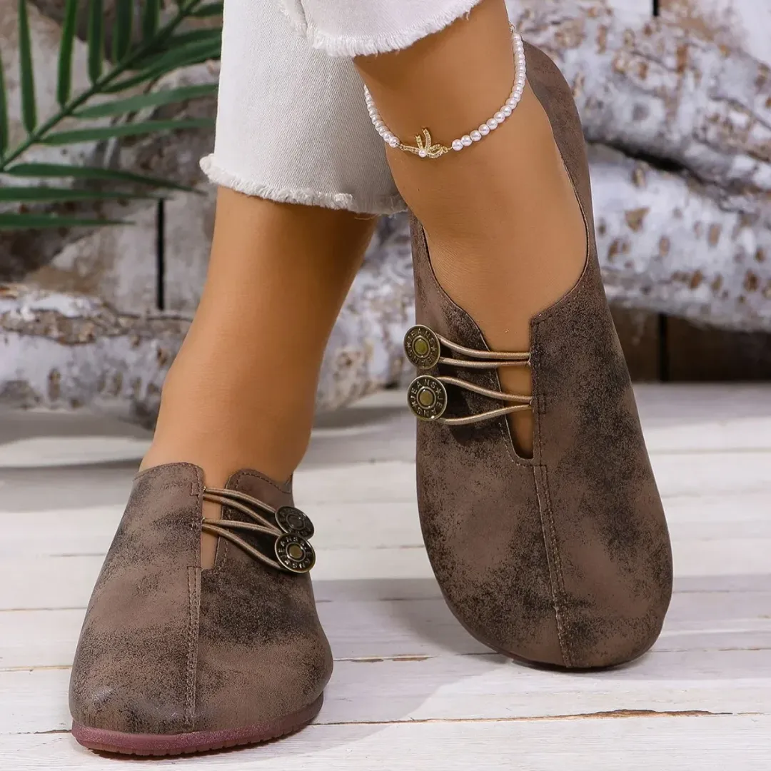 Aliisa™ | Suede loafers that move with you