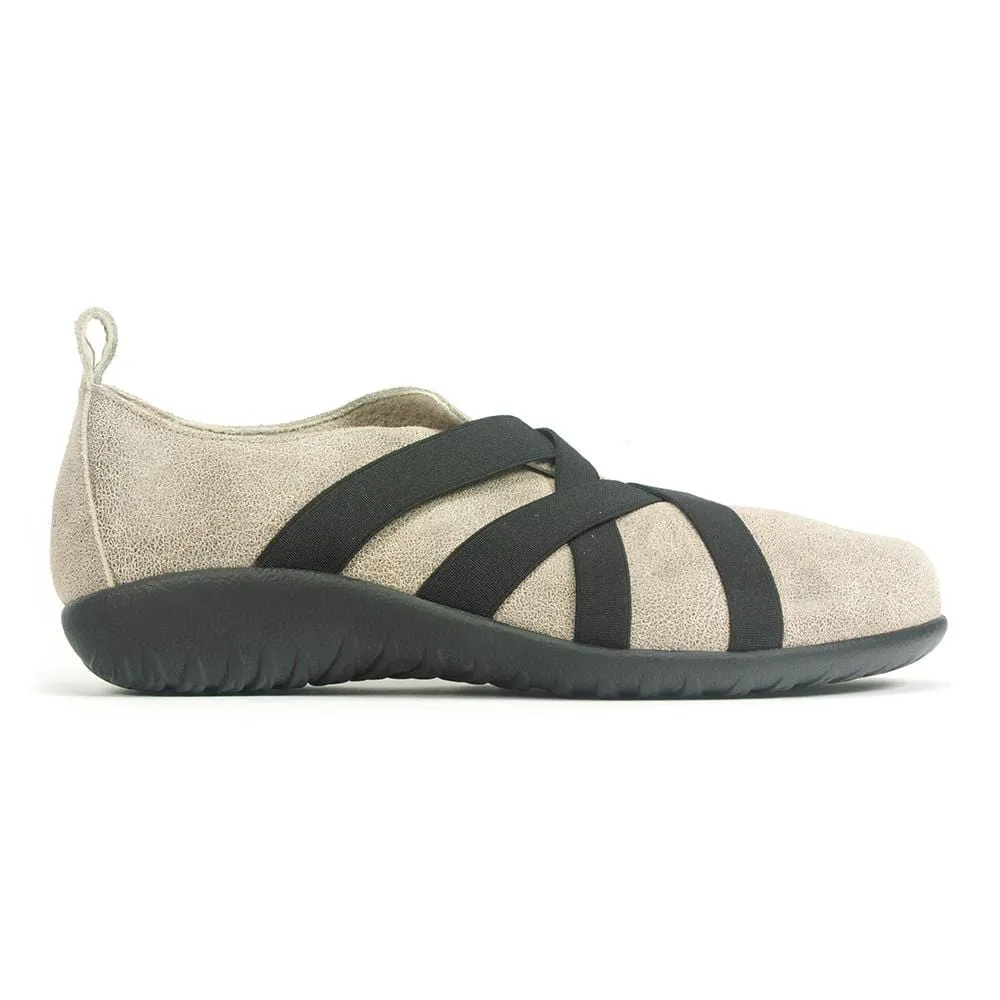 Apera Slip On Sneaker