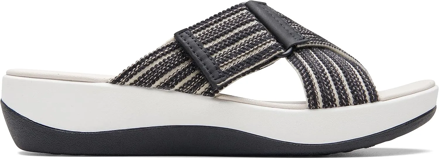 Clarks Women's Modern Sandal