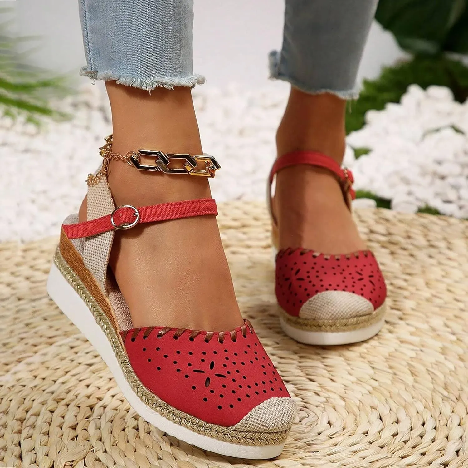 Closed Toe Platform Wedge Sandals for Women 2025 Summer Vacation Dressy Comfortable Anti Slip Beach Shoes with Adjustable Buckle Ankle Strap