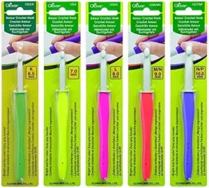 Clover Amour Crochet Hooks - Set of 5 - for Working with Thick Yarns