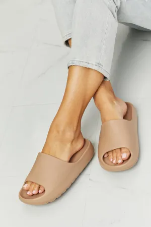 Comfortable Zone Slides in Beige