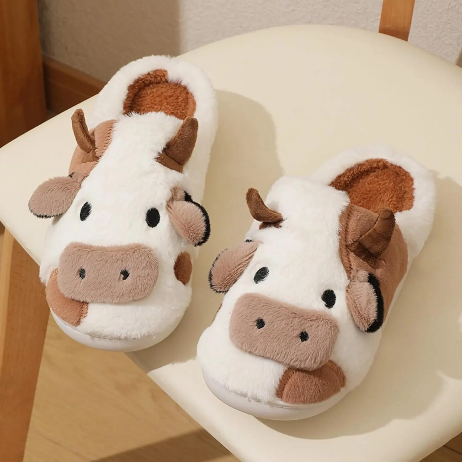 Cow Slippers for Women Men Indoor Cute Cotton Plush Home Couple Slippers Comfy Slides Outdoor Warm Winter Bedroom House Slippers Shoes Cozy Slip On Non-Slip Fuzzy Slippers