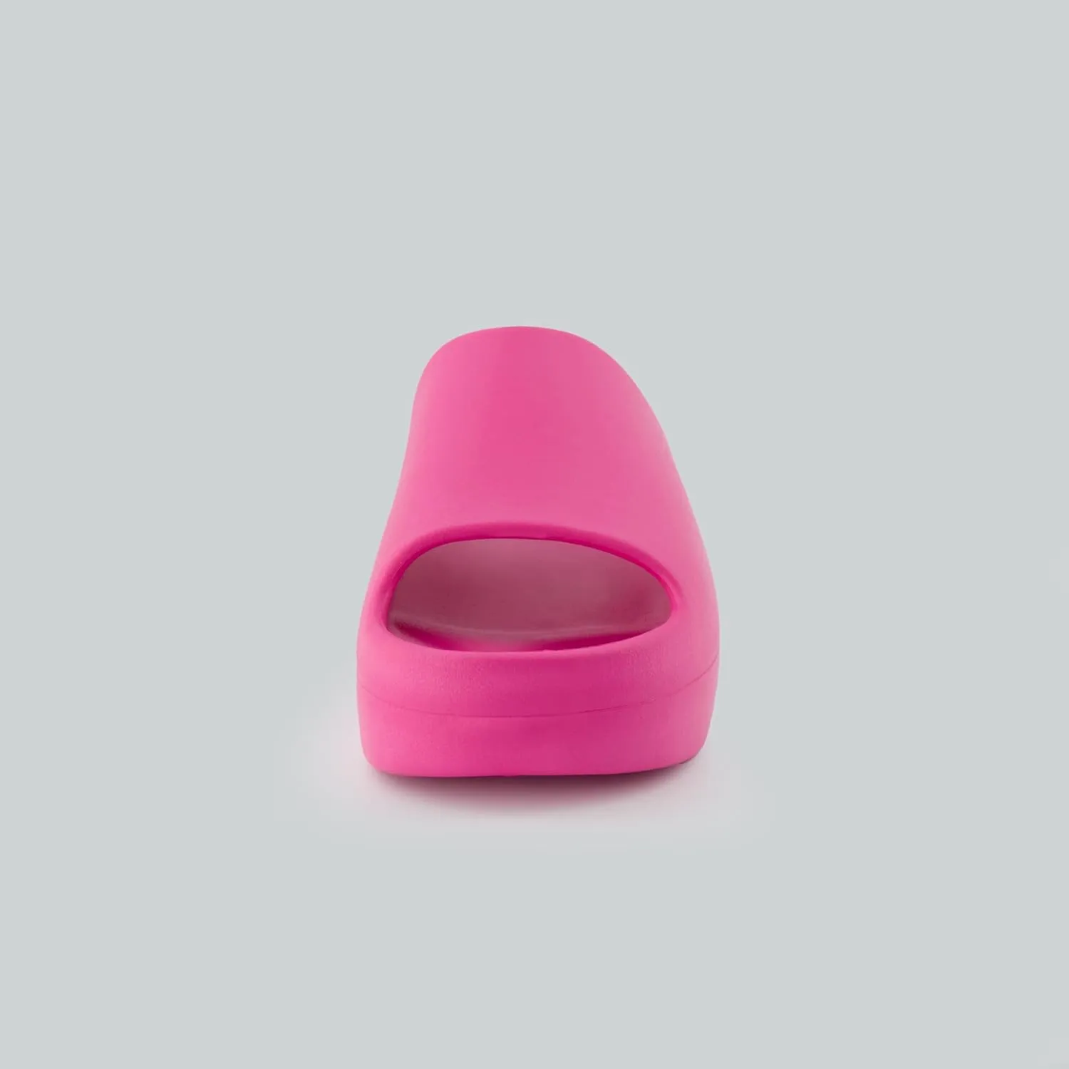 CUSHIONAIRE Women's Harrison platform slide sandal with  Comfort