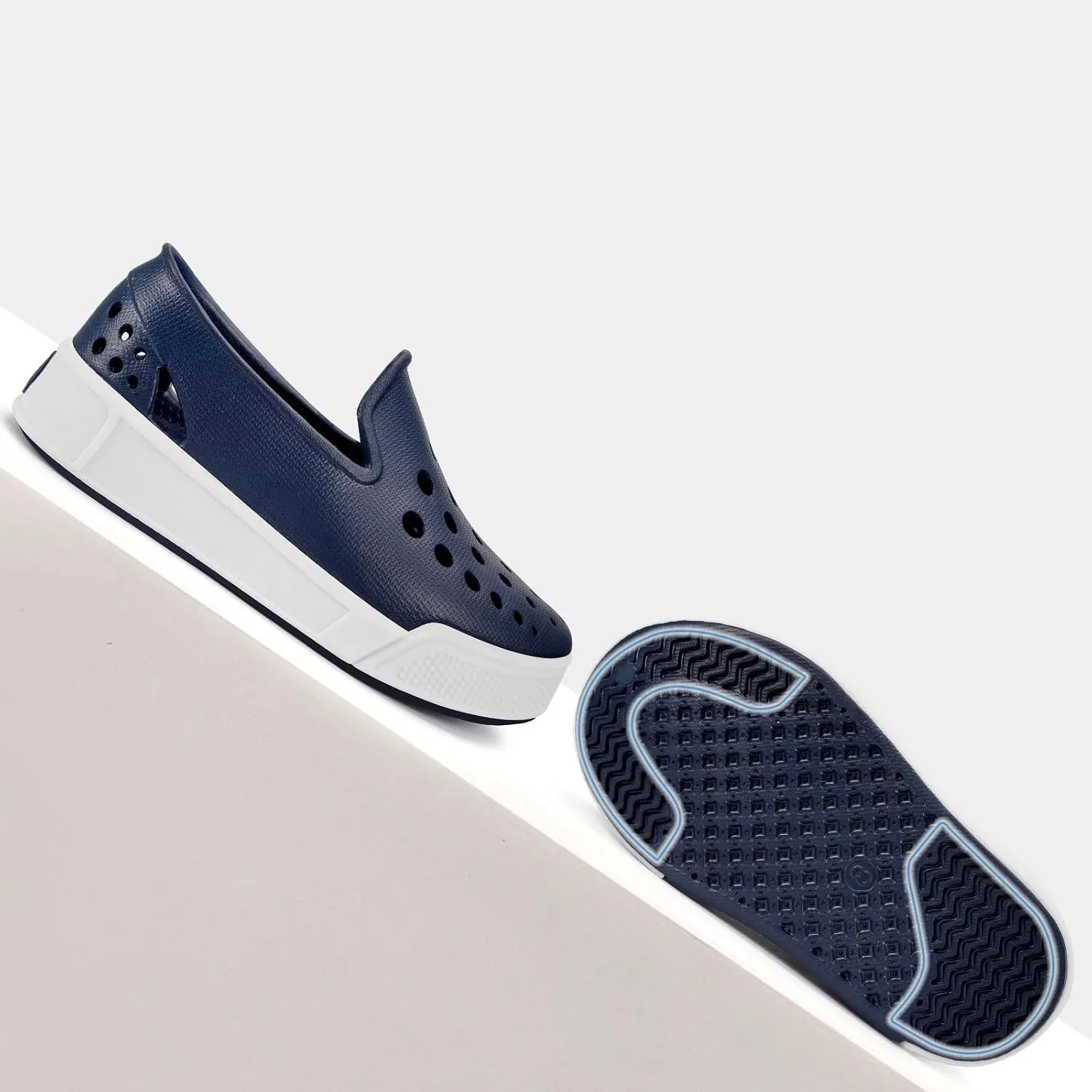 Eagsouni Kids Water Shoes Toddler Girls Boys Slip-On Sneakers Lightweight Breathable Sandals for Outdoor Indoor