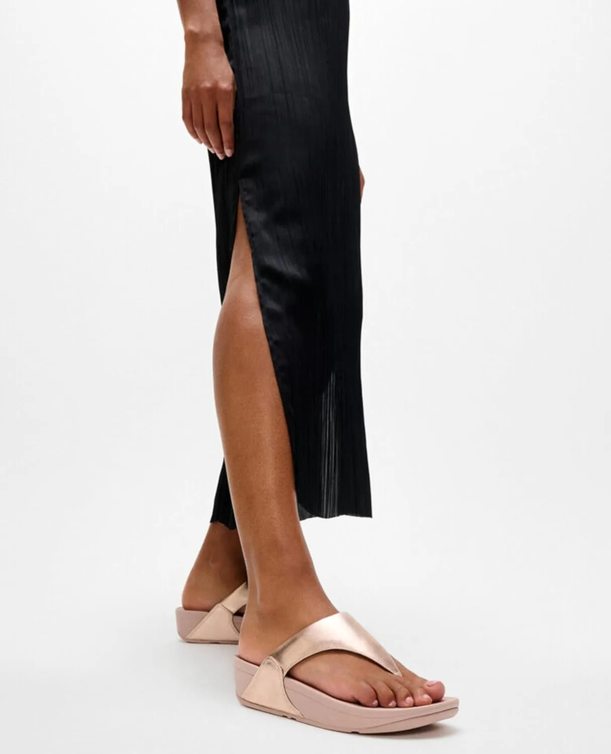 FitFlop Women's Lulu Toe Post Leather Flip-Flop Sandal