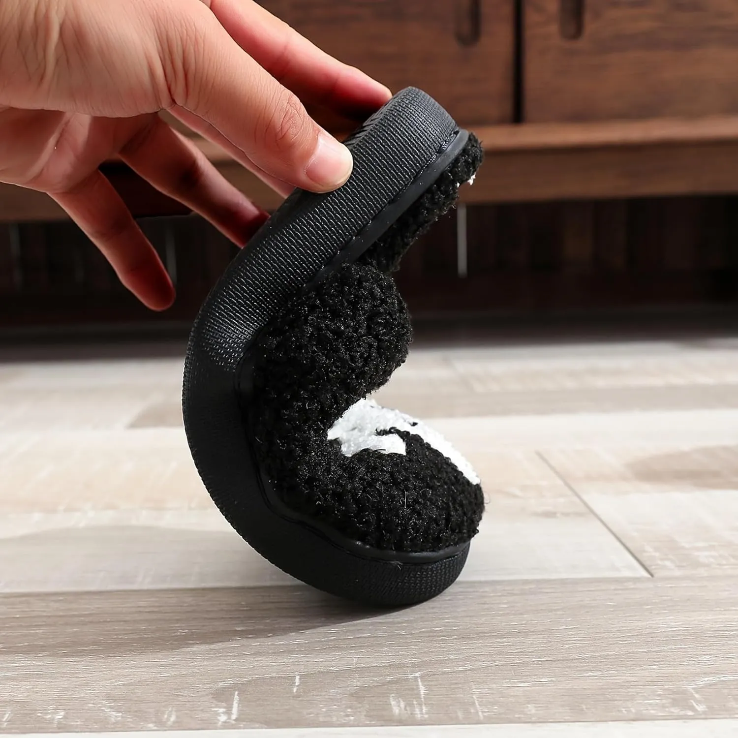Fluffy Slippers For Womens Mens Warm Cozy Plush Fuzzy Memory Foam Slippers Slip-on House Slippers Indoor Outdoor