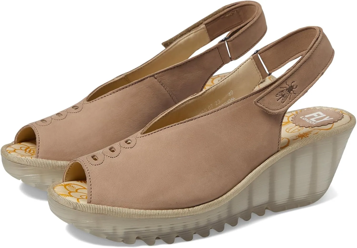 FLY London Women's Yeay387fly Wedge Sandal