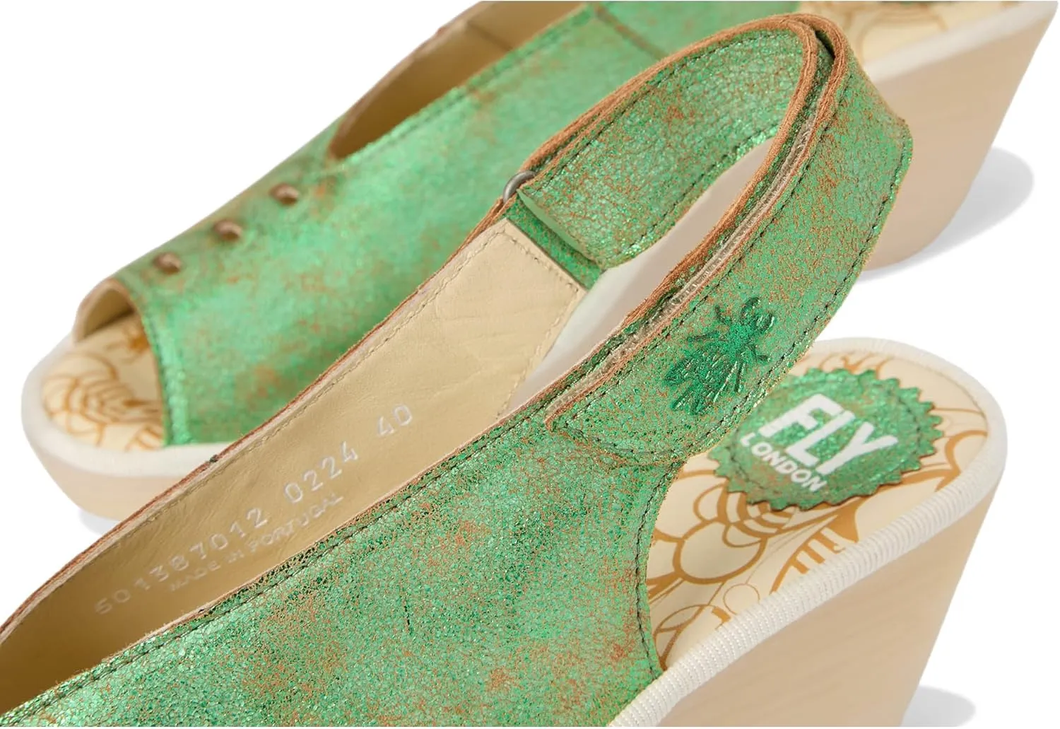 FLY London Women's Yeay387fly Wedge Sandal