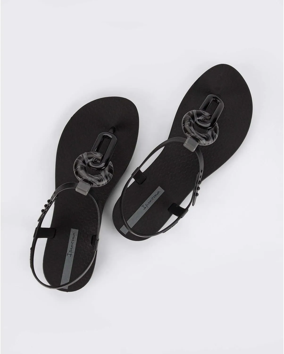 Ipanema Women's Connect Sandal - Comfortable, Stylish & Versatile Summer Footwear