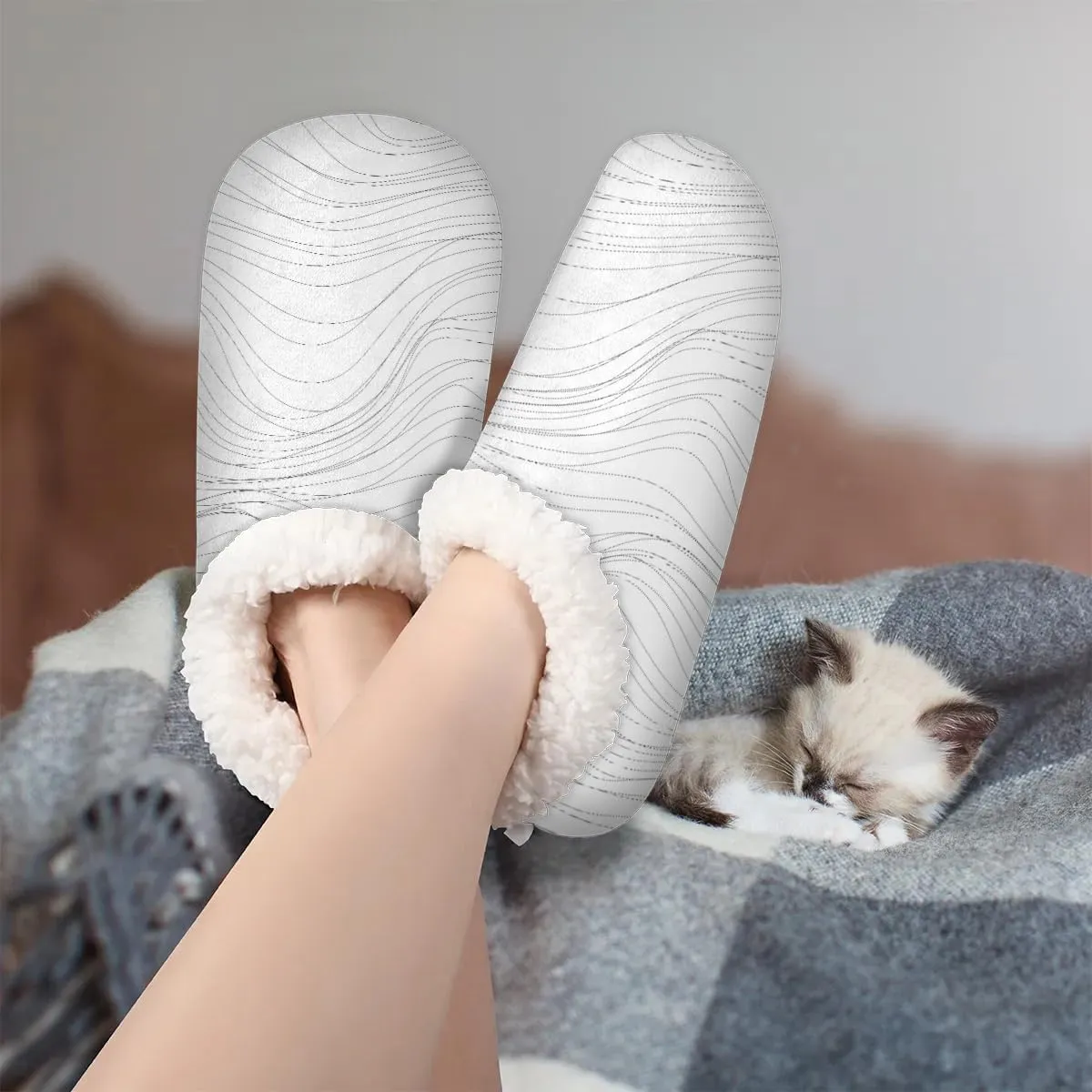 KOBLEN Wave Textures Vector Slippers for Women House Shoes with Fleece Lining Wide Comfy Full Slippers Lightweight Cozy Loafer with Rubber Sole Unisex Slippers Adults for Indoor Outdoor