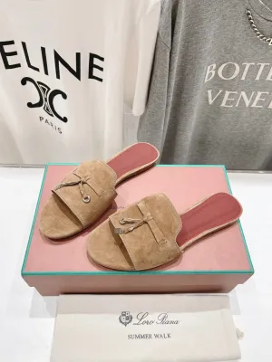 Light brown Slipper Velvet