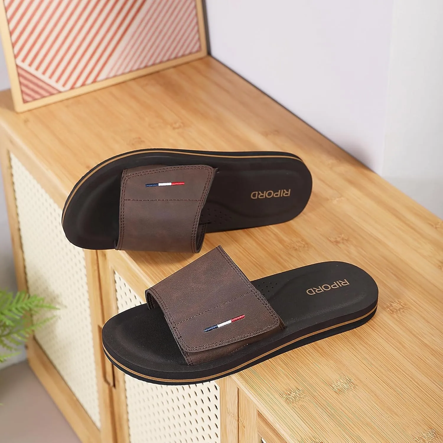 Mens Adjustable Slides Sandals Slip On Sandals Comfortable Athletic Anti-Slip Slides