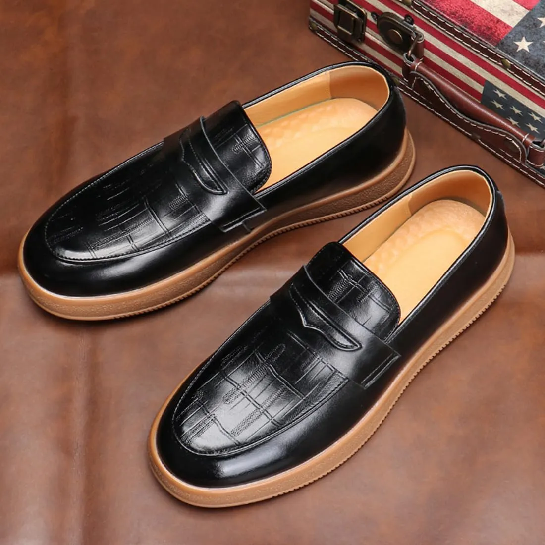 Men's Pattern Leather Platform Slip On Tassel Loafers, Fashion Round Toe Low Top Non-Slip Luxury Business Casual Shoes