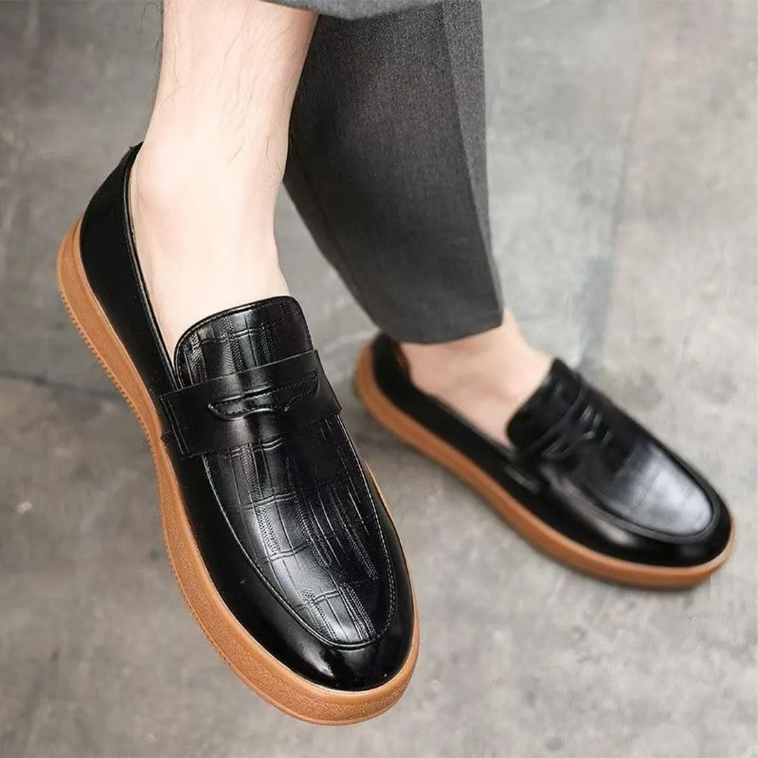 Men's Pattern Leather Platform Slip On Tassel Loafers, Fashion Round Toe Low Top Non-Slip Luxury Business Casual Shoes