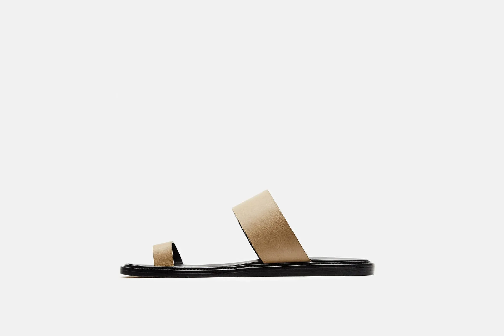Minimalist Sandal in Leather - Olive