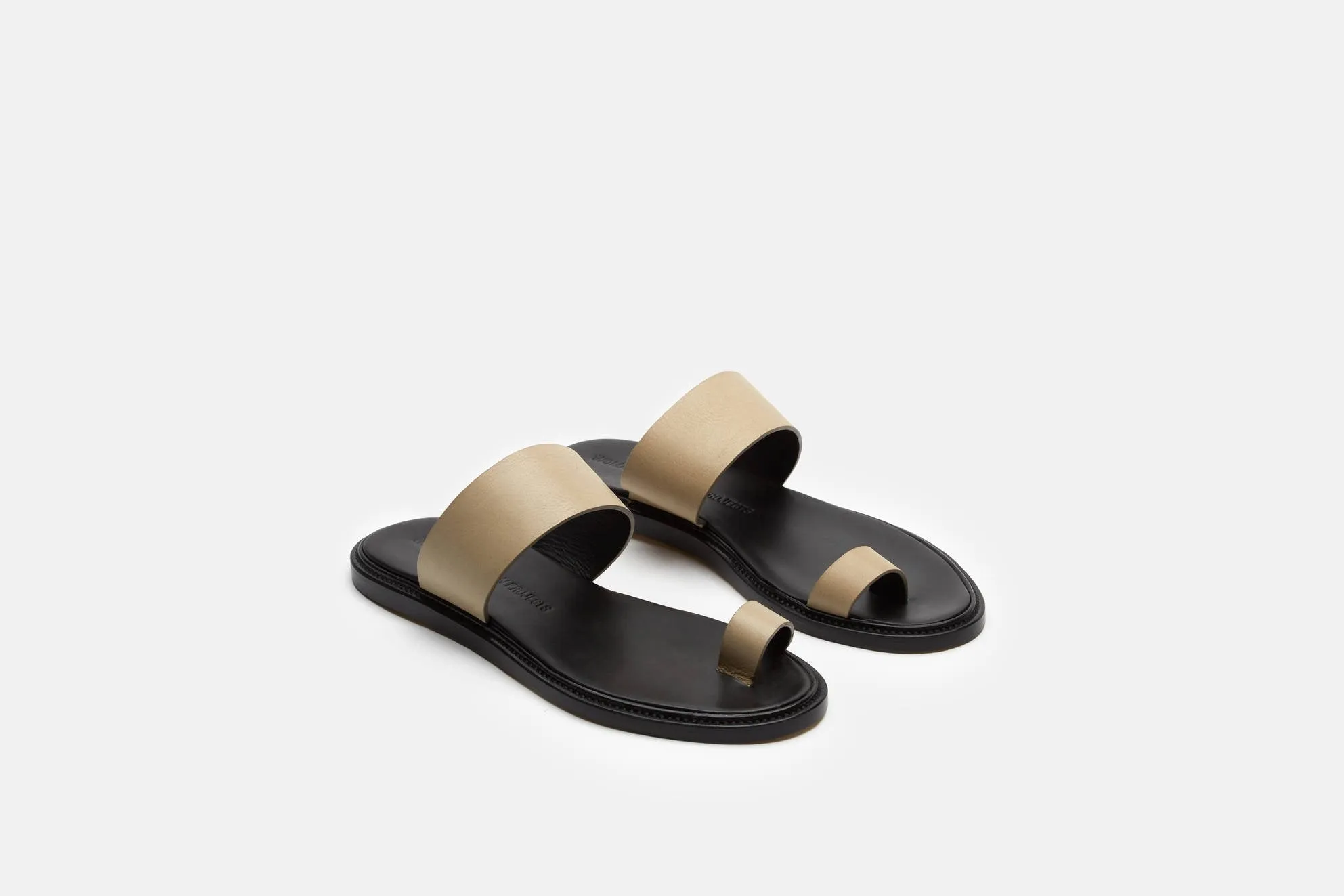 Minimalist Sandal in Leather - Olive