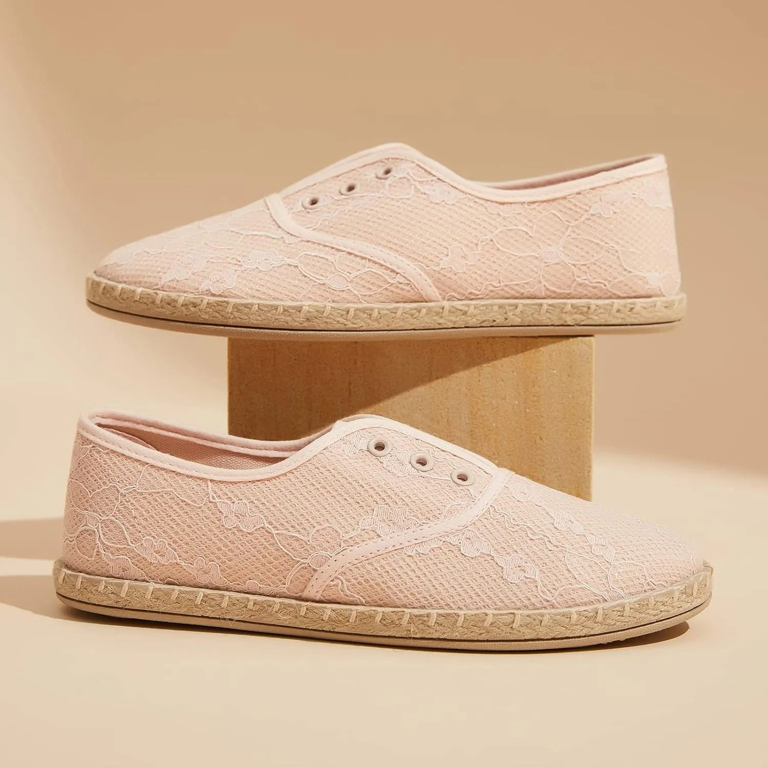 Moudki Women's Flats Mesh Slip-On Shoes Espadrilles Flats Closed Toe Cute Loafer Breathable Casual Shoes for Women (Two Ways: lace up & Slip on)