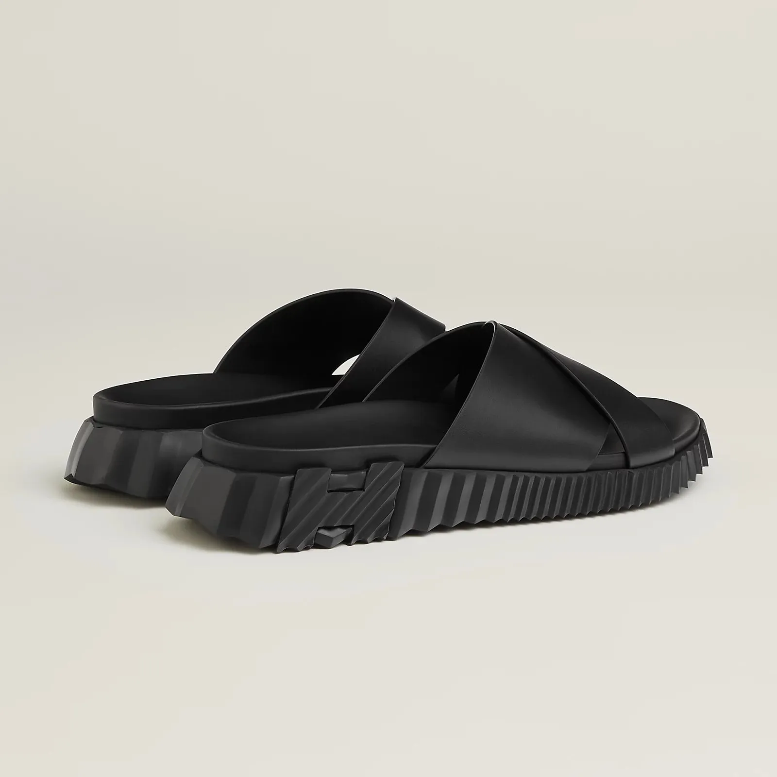 Noir Infra sandal
