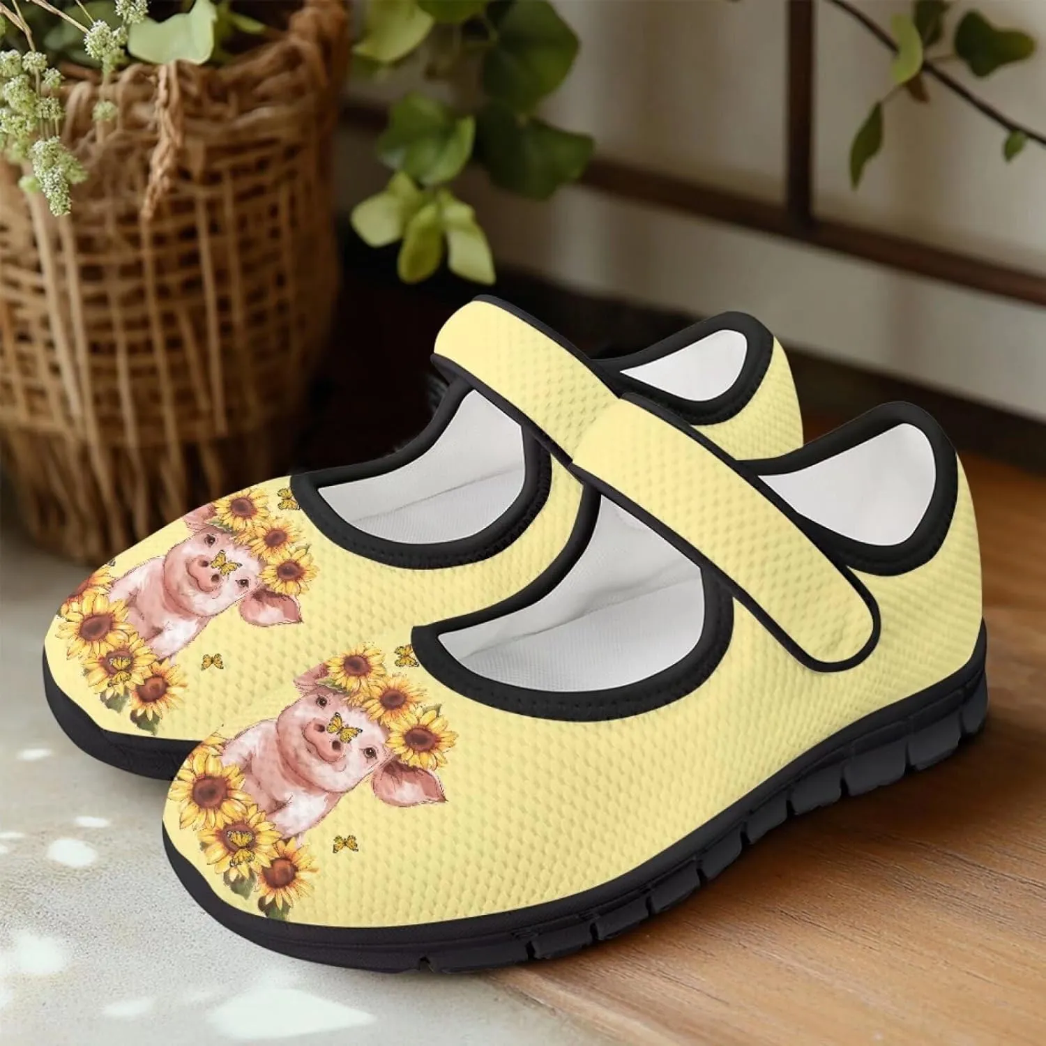 Pig Design Slip On Womens Shoes Casual Comfortable Sneakers Breathable Magic Sticker Convenient Wear Shoes