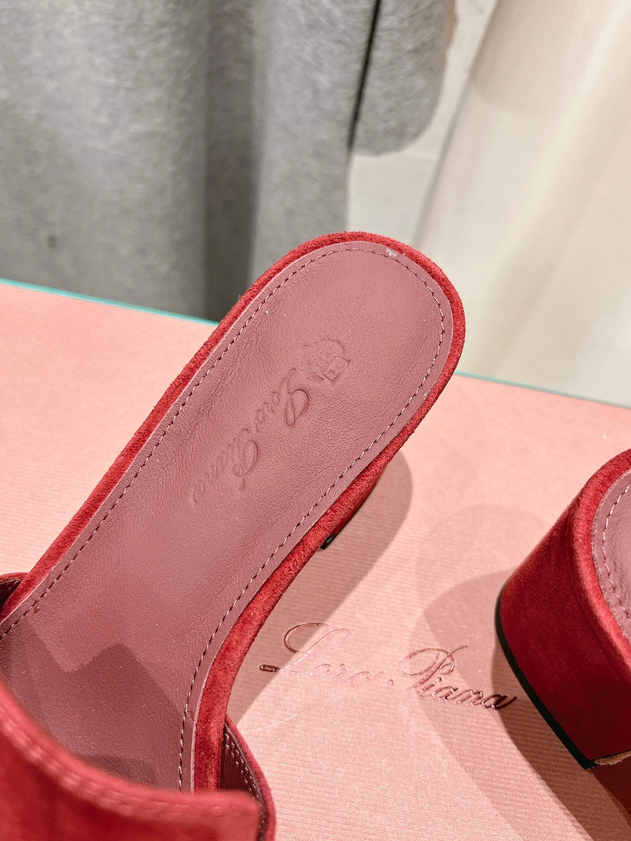 Red Heel Sandal Velvet