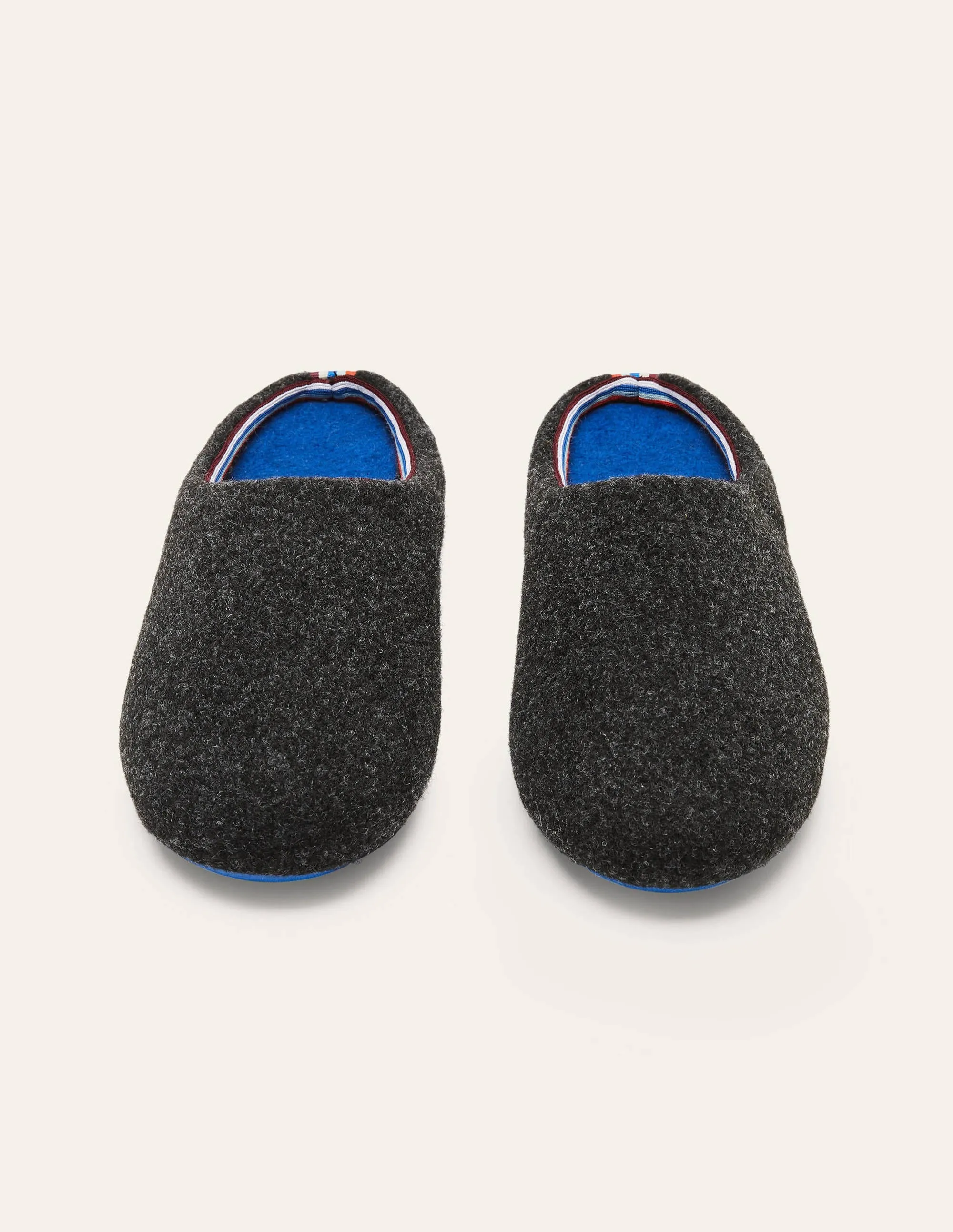 Slip on slippers-Grey