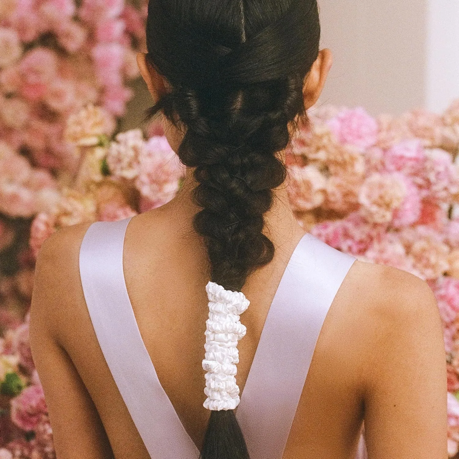 slip Skinny Scrunchies: Anti-Crease, Anti-Breakage Slipsilk™ Design Protects Delicate Hair | Includes 4 Pure Silk Scrunchies, White