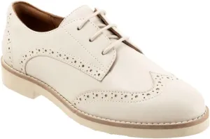 SoftWalk Women's Willet Oxford