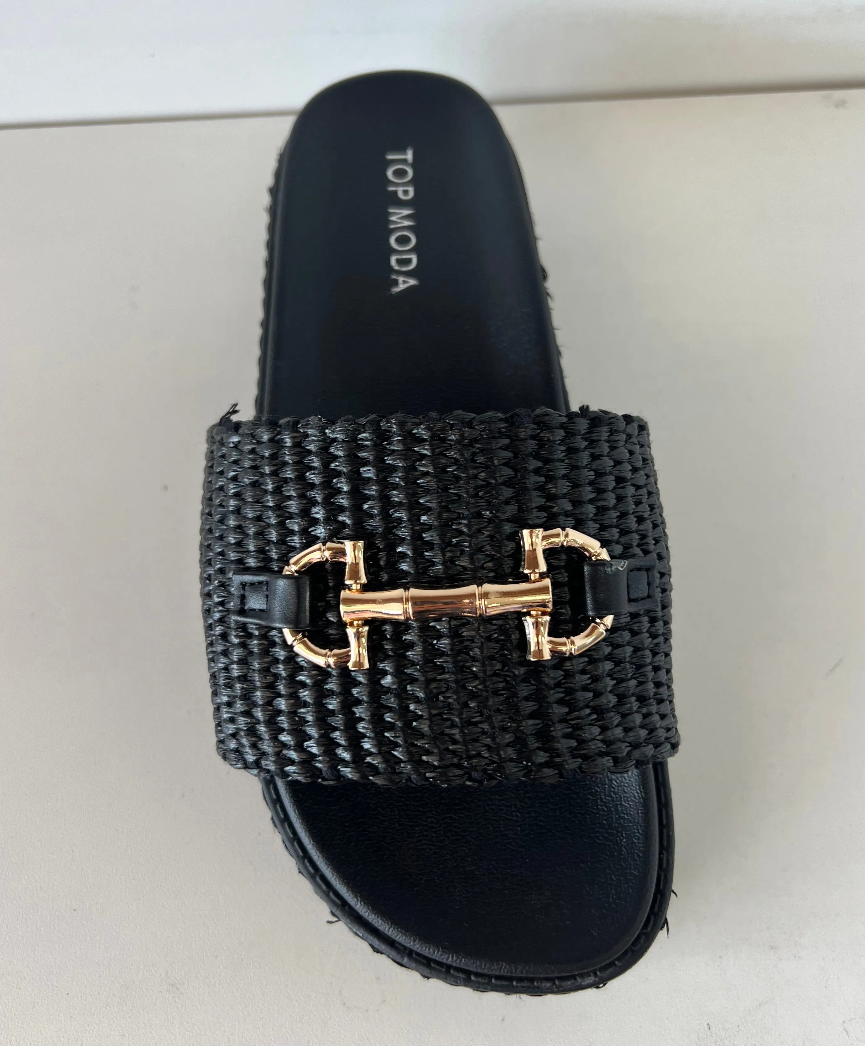 TRACI-36 Black Raffia