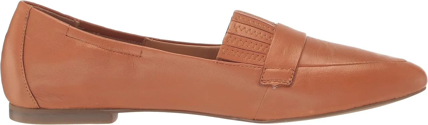 Trotters Women's Emotion Loafer Flat