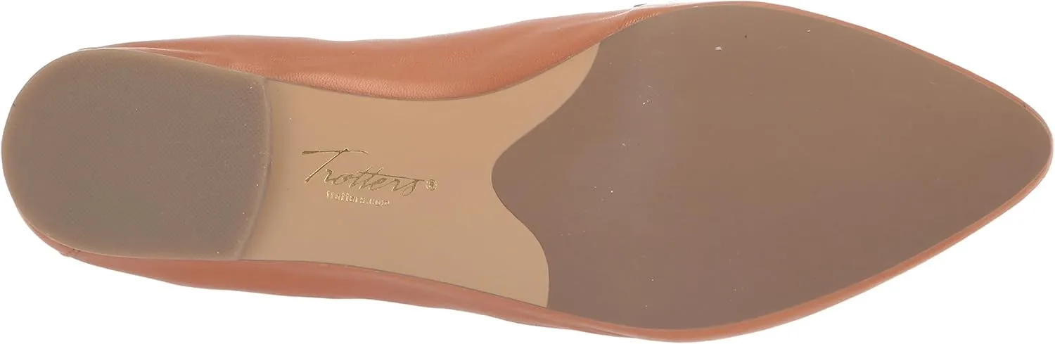 Trotters Women's Emotion Loafer Flat