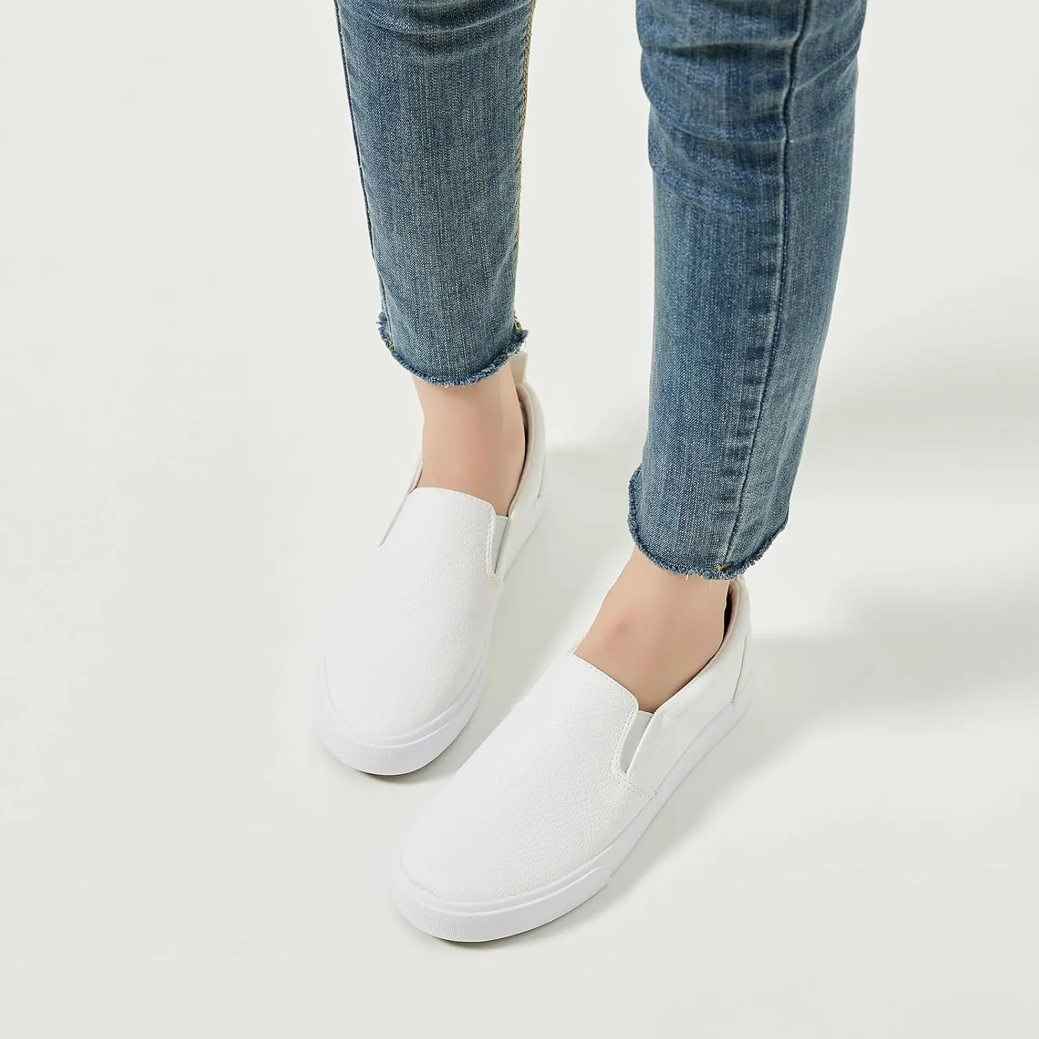 TUOPIN Womens Synthetic Leather Slip On Shoes,Padded Collar Slip on Sneakers for Women,Casual Loafers Walking Shoes