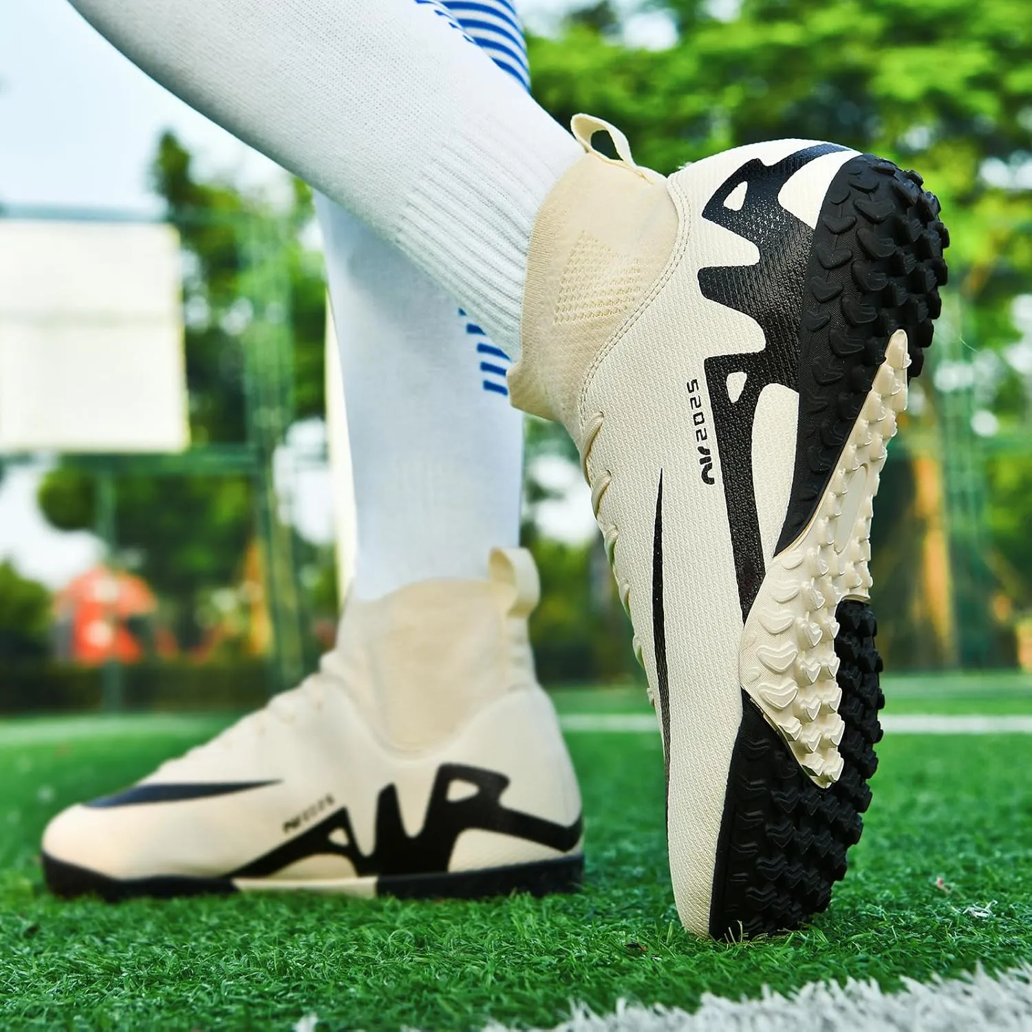 Turf Mens High-Top Soccer Cleats Womens Football Shoes for Boys Girls Beginners Lightweight Youth Professional Indoor Outdoor Black Purple Pink Beige