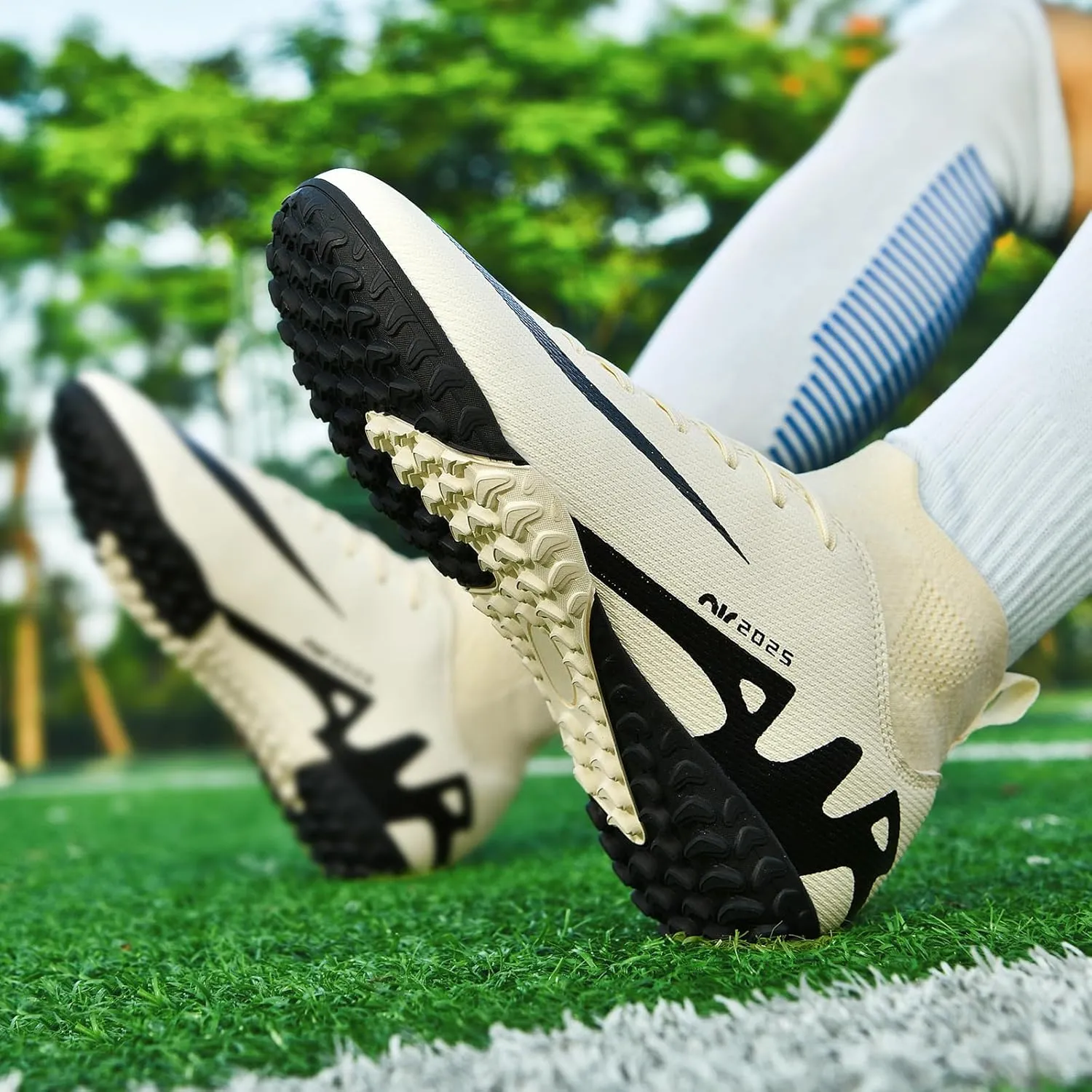 Turf Mens High-Top Soccer Cleats Womens Football Shoes for Boys Girls Beginners Lightweight Youth Professional Indoor Outdoor Black Purple Pink Beige