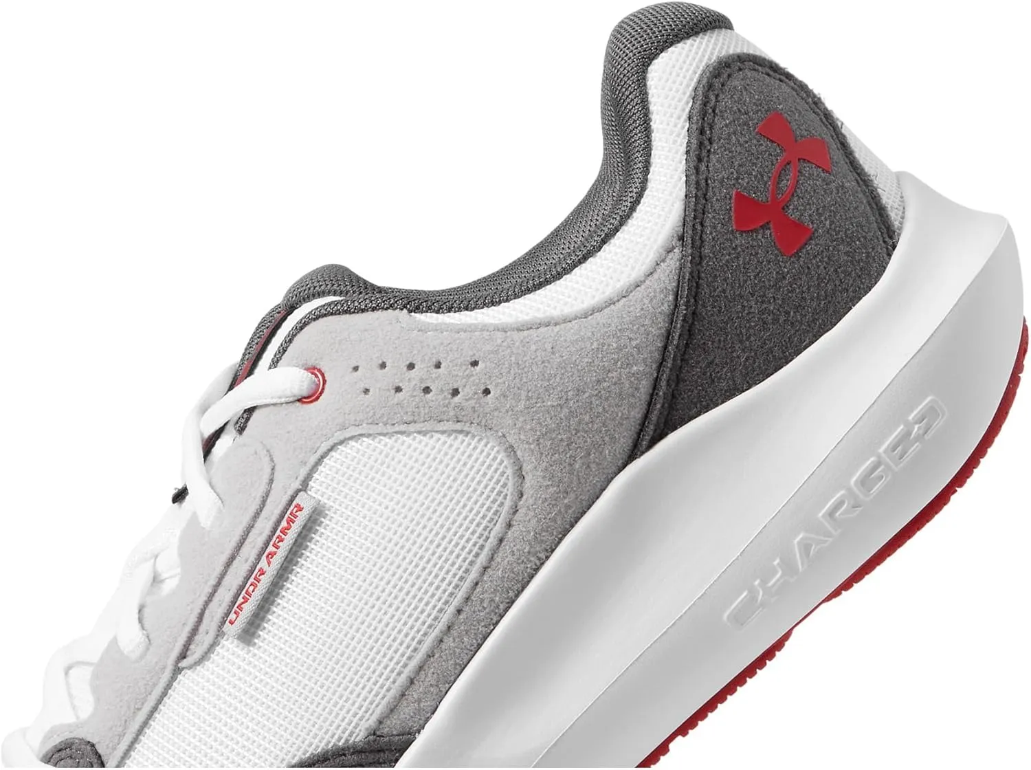Under Armour Men's Charged Versurge Sneaker