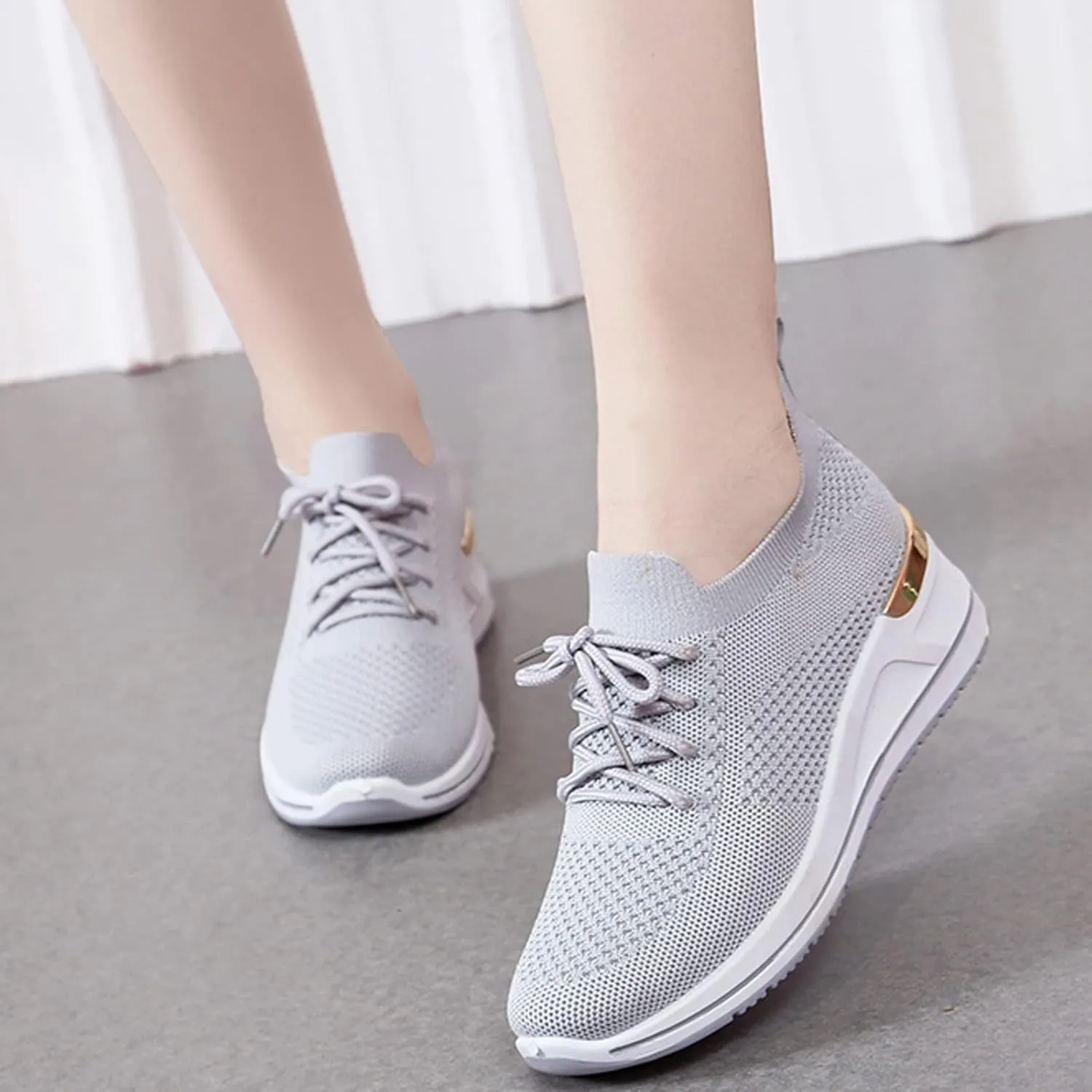 Women Lightweight Slip On Sneakers Casual Walking Shoes Comfortable Canvas Flats Non Slip Elastic Loafers