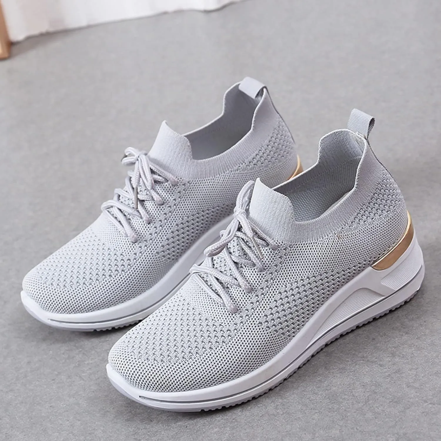 Women Lightweight Slip On Sneakers Casual Walking Shoes Comfortable Canvas Flats Non Slip Elastic Loafers