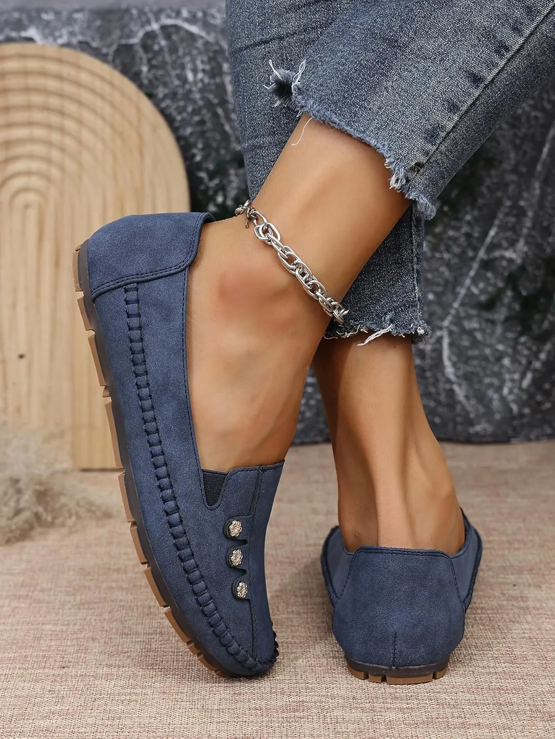 Women Loafers Comfortable Shoes Casual Slip on Flats for Walking Driving Business Light Weight Casual Slip-On Dress Shoes