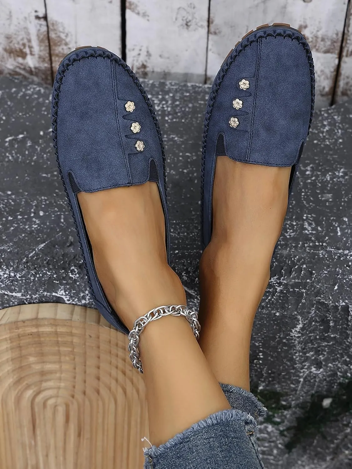 Women Loafers Comfortable Shoes Casual Slip on Flats for Walking Driving Business Light Weight Casual Slip-On Dress Shoes