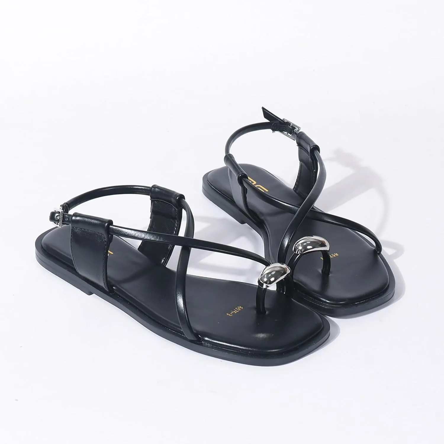 Women's Cross Strappy Metal Decoration Toe Ring Square Toe Flat Sandals with Adjustable Buckle Lightweight Non Slip Gladiator Sandals Summer Beach Party Daily Dating Thong Slides