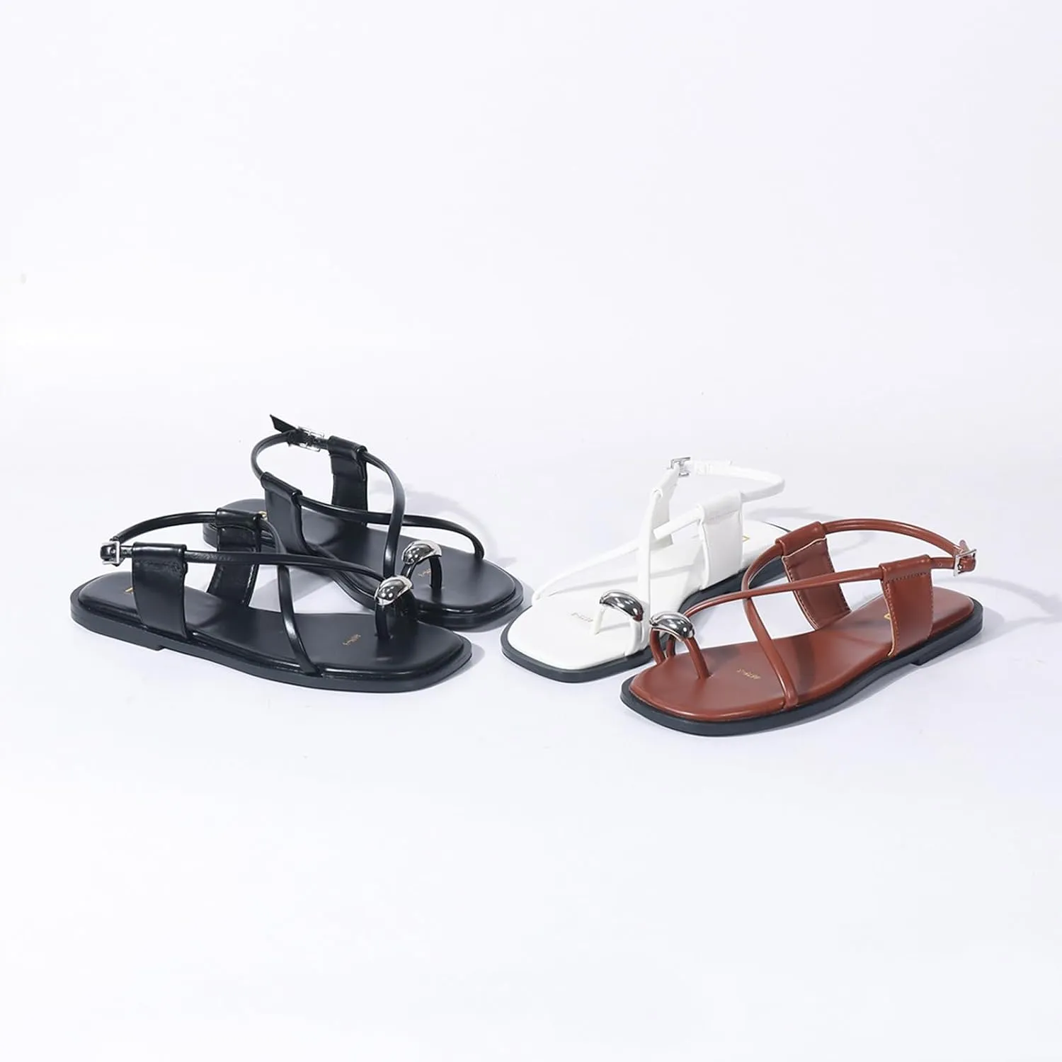 Women's Cross Strappy Metal Decoration Toe Ring Square Toe Flat Sandals with Adjustable Buckle Lightweight Non Slip Gladiator Sandals Summer Beach Party Daily Dating Thong Slides