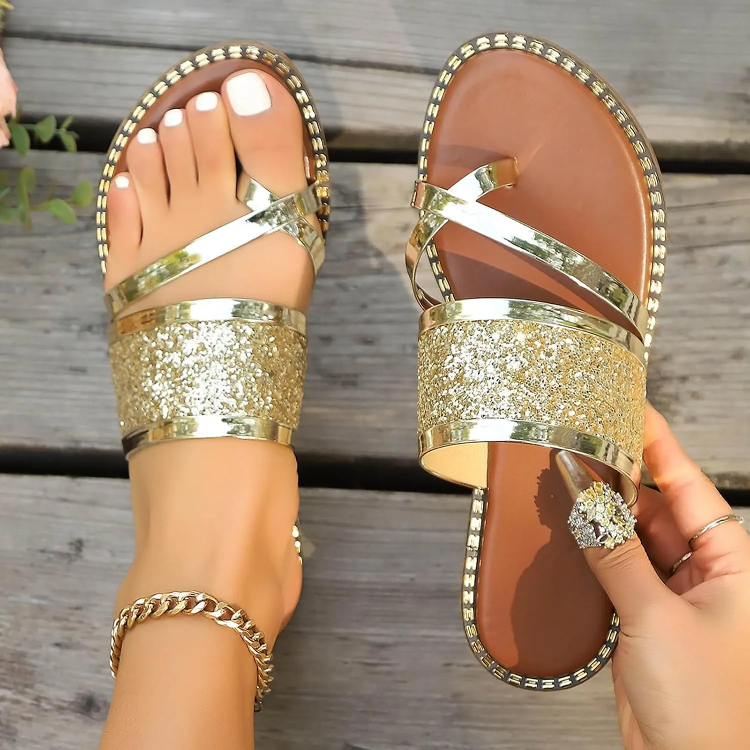 Womens Fashion Sequins Thong Slide Sandals Glitter Open Toe Strappy Slip-On Flip Flop Comfortable Summer Flat Slides