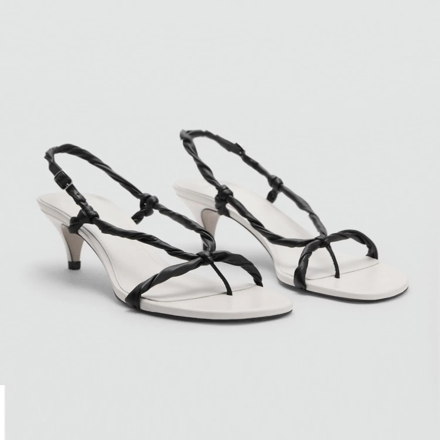 Women's Ruffled Strap Kitten Heel Sandals Flip Flops Thong Heeled Sandal with Ankle Strap Buckle Summer Party Wedding Bride Dress Minimalist Stiletto Mid-Heel Shoes