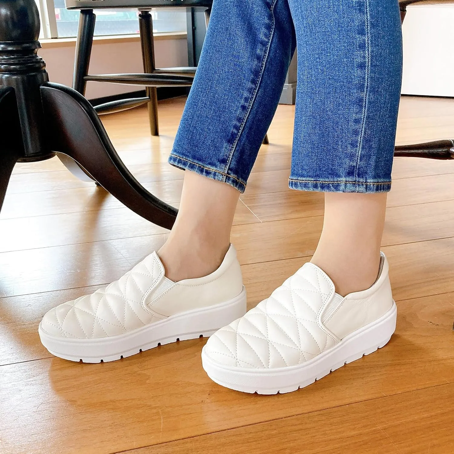 Women's Vue Padded Slip On Sneakers